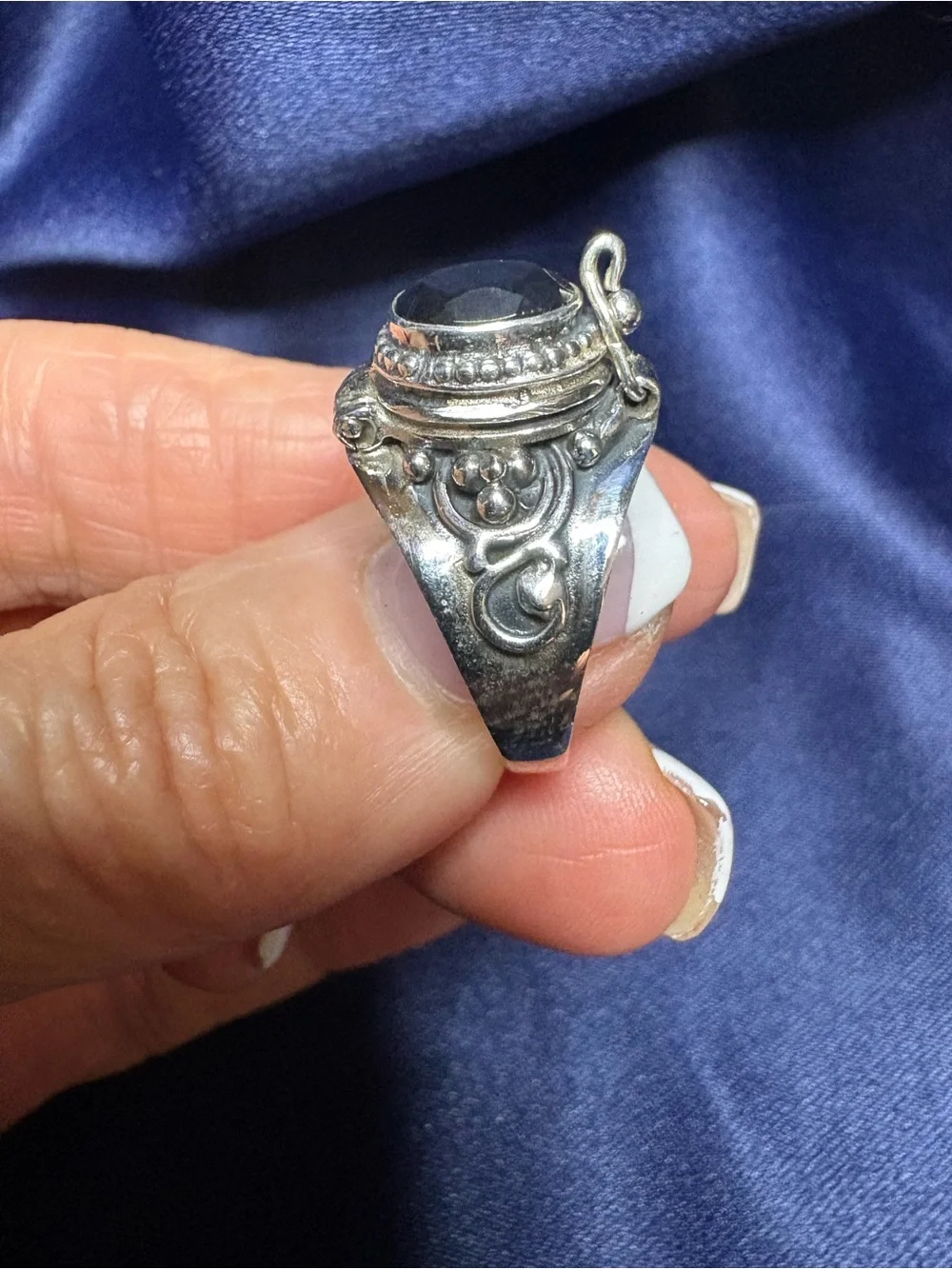 Ring Poison 925 Sterling Silver Black Onyx Oval Statement Compartment